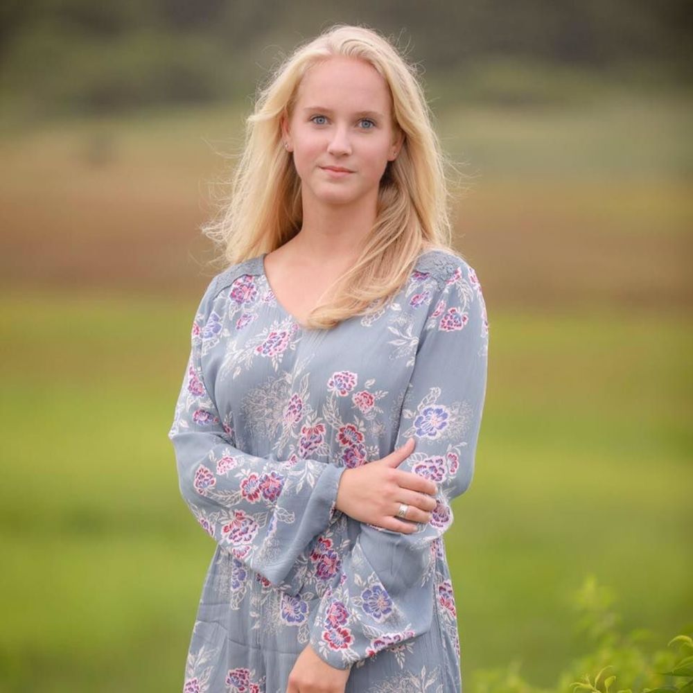 Meet your Posher, Lauren